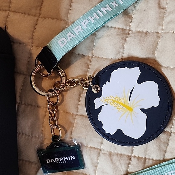 Darphin x Paris Marie Doazon Metropolitan square pound and Keys Holder/Mirror - Picture 2 of 8